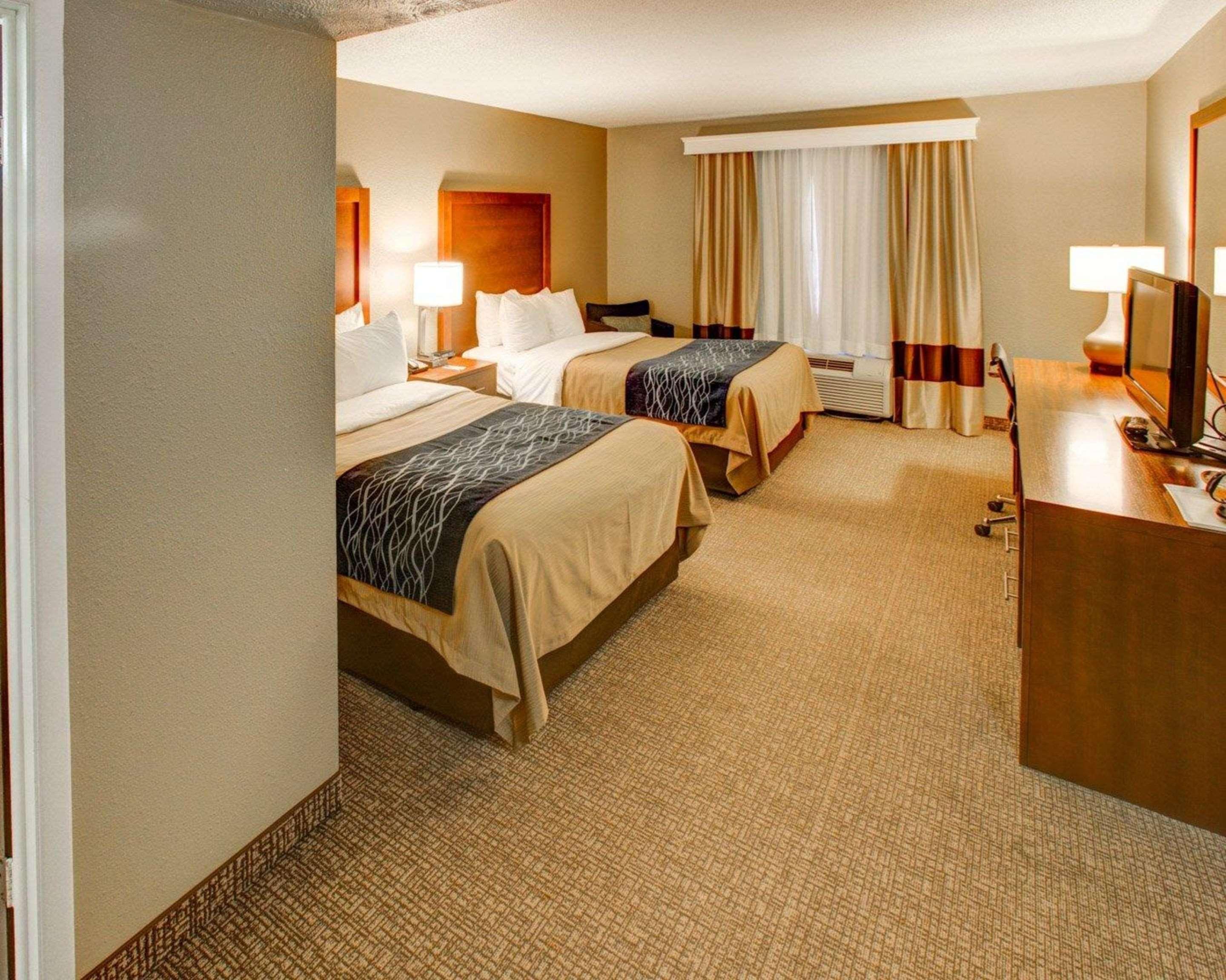 Comfort Inn Conference Center Churchill Exteriör bild